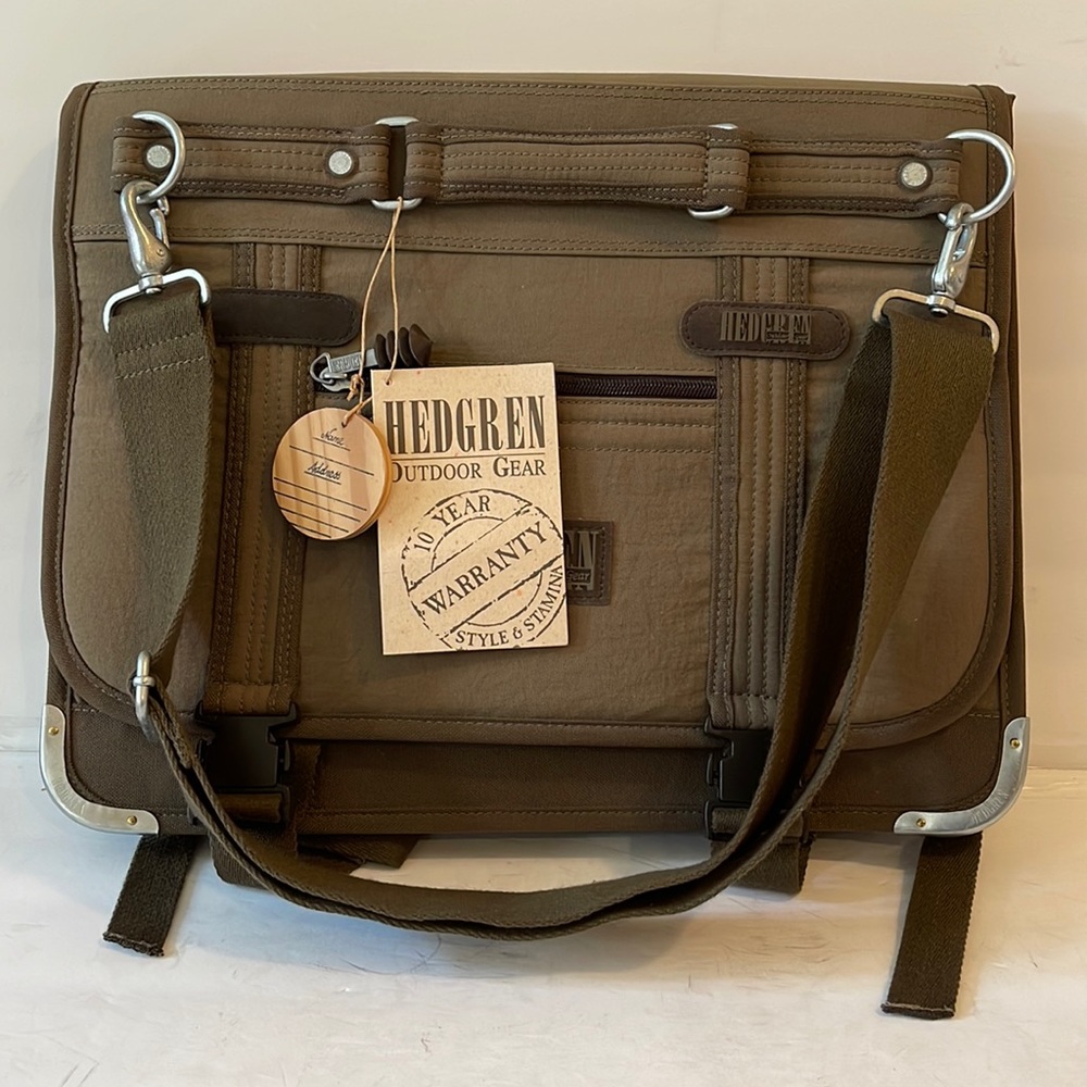HEDGREN Outdoor Gear - Versatile Case - Olive Drab Color - New with Tags